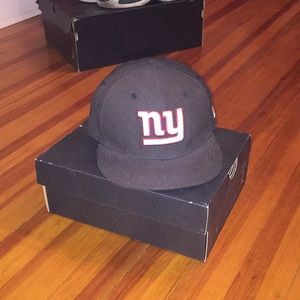 GIANTS (KIDS)FITTED 6 5/8. 53cm
